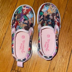 GIRLS SHOES SIZE 10
